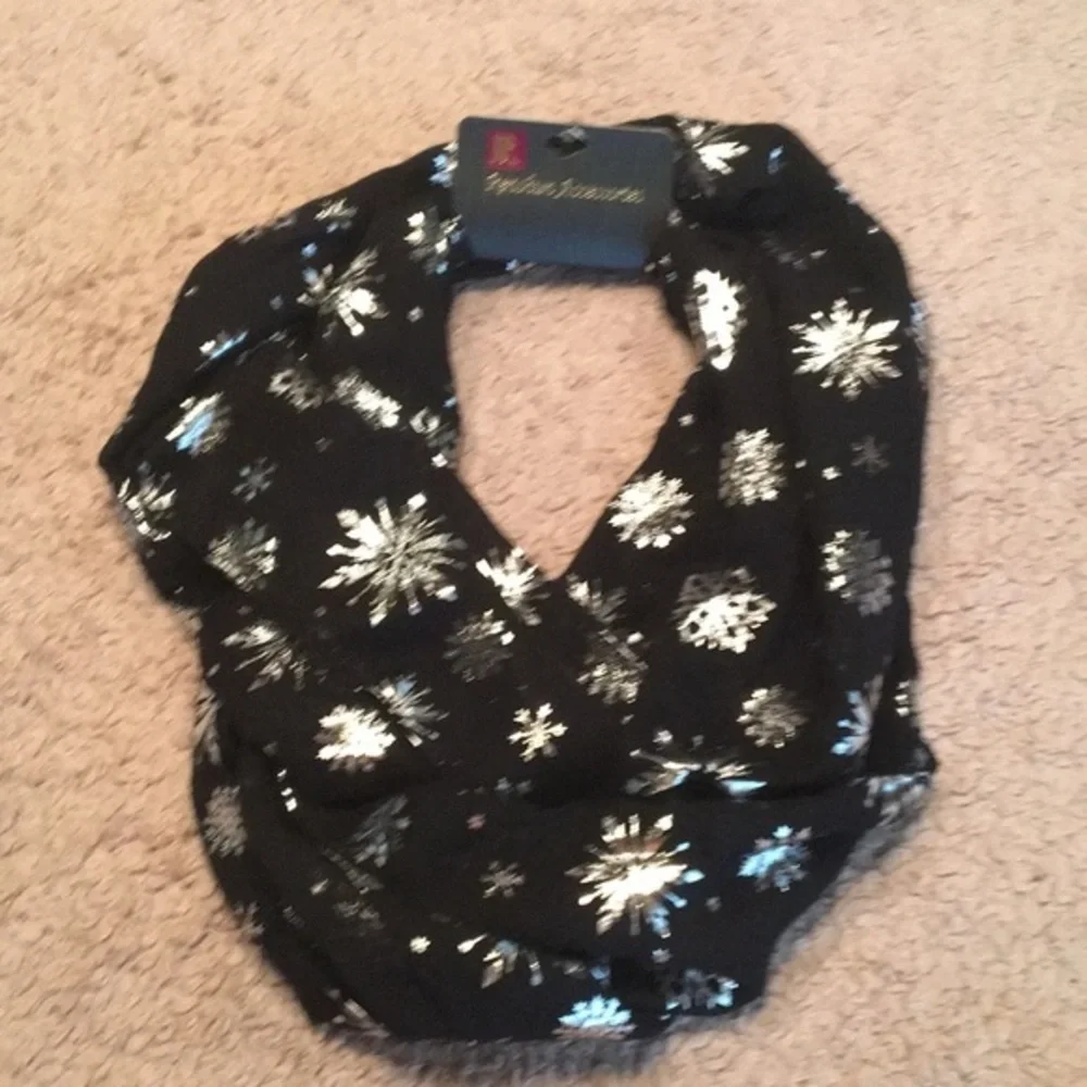 🔥4/$20 🌸NWT RENSHUN Infinity Scarves - ladies OS